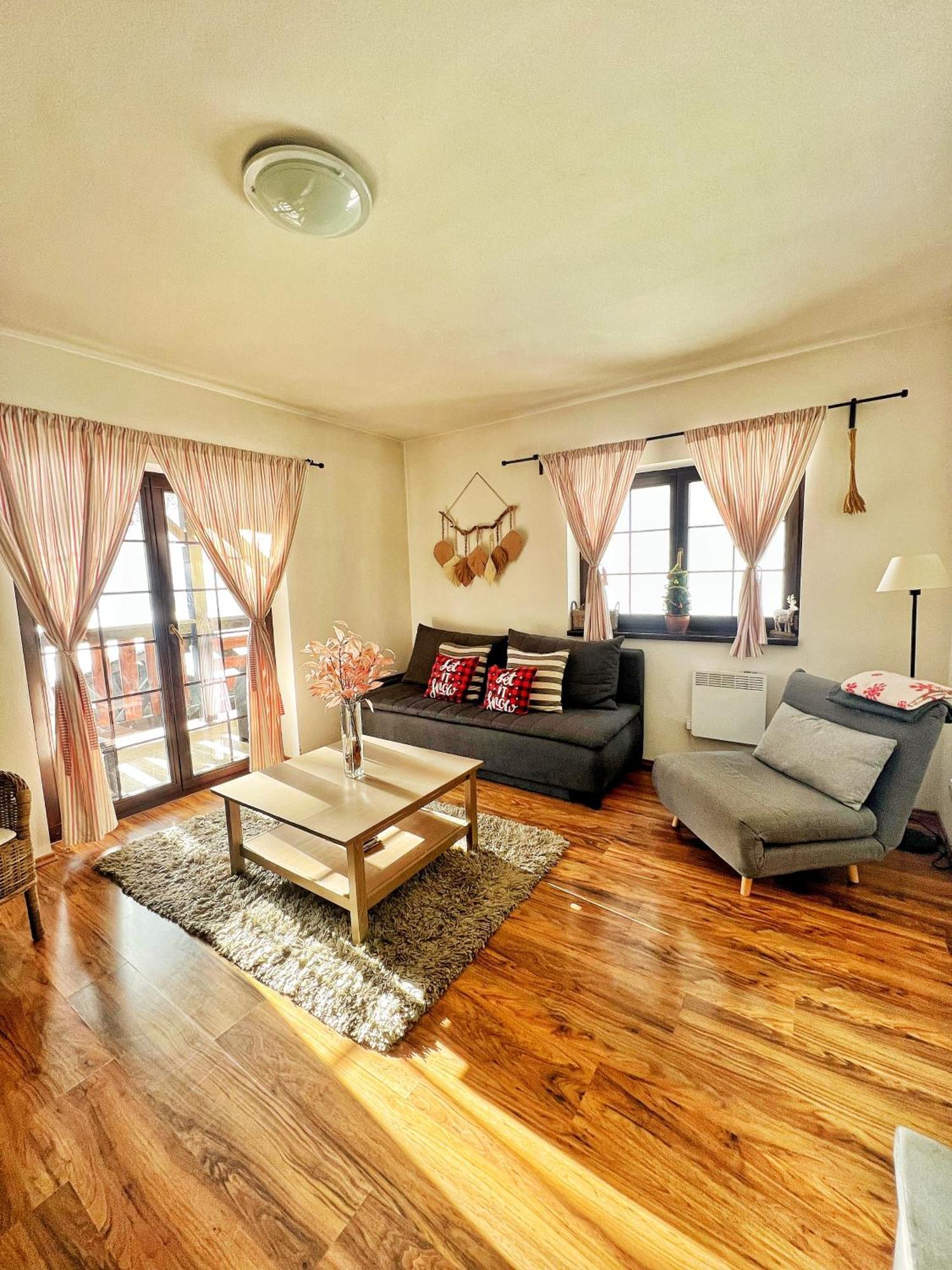 Apartment Barbora 7 รูชอมแบรอค ภายนอก รูปภาพ